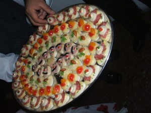 http://www.BANQUETESADOMICILIO.SUPERSITIO.NET Novios y novias en Santiago |  Banqueteria Domicilio Ofrecemos a $7.500 Menus Elegantes y Contundentes, NOS CARACTERIZAMOS POR NUESTRA EXPERIENCIA Y POR ENTREGAR A NUESTROS CLIENT