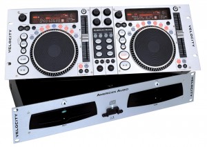  Novios y novias en Santiago |  DJ ,AMPLIFICACIÒN PARA FIESTAS Y MATRIMONIOS OFREZCO (F-51612429, SERVICIO DE KARAOKES, AUDIO DJ ,LUCES ,HUMO,LASER ,FOCOS PAR ETC 