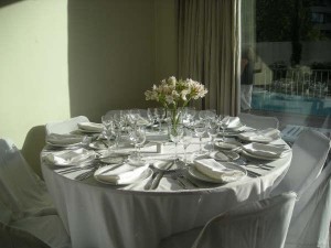 Leonardo Inostroza Corval&aacute;n Novios y novias en Las Condes |  Banquetes & Eventos Leonardo Inostroza Corvalán, Cenas y Cóctel a Domicilio a Producción Completa de Eventos...