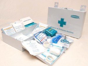 francisco Anuncios gratis para novios en Recoleta |  BOTIQUINES STAR-METAL COMPLETO BOTIQUIN METALICO 28X20X7, BOTIQUIN CON MASCARILLA CRP Y BOLSA DE HIELO,SUPER EQUIPO