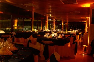 Primercoerte Producciones Novios y novias en Santiago |  Iluminación y Música Para Eventos, Matrimonios, Graduaciones, Empresas, Primercorte Producciones - Iluminación y Música Para Eventos