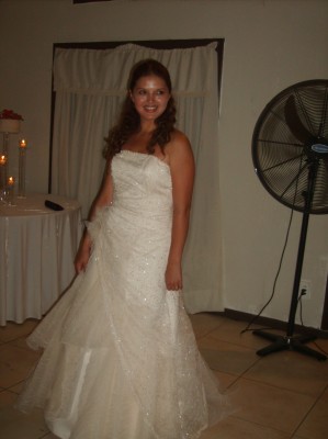 paulina Novios y novias en Santiago |  hermoso vestido, hermoso vestido color marfil