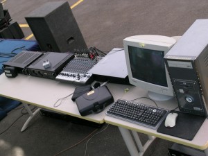 Se&ntilde;or DJ Anuncios gratis para novios en Providencia |  M&uacute;sica Para Fiestas, Iluminaci&oacute;n, Proyecci&oacute;n, Grabaci&oacute;n Video, Fotograf&iacute;a., Matrimonios, Bautizos, Aniversarios, Despedidas de Soltero (a), Fiestas