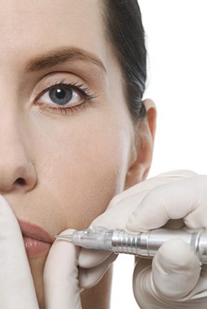 Centro estetica Monica Ponce Novios y novias en Santiago |  DELINEADOS  PERMANENTES cejas ojos labios correcciones color asimetrias, micropigmentacion un arte