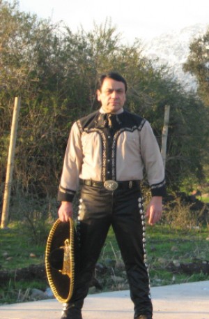 Rene Martinez Anuncios gratis para novios en Santiago |  mariachis y charros el 14 de febrero, regala una serenata