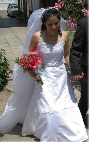 Alondra Osorio Anuncios gratis para novios en La Pintana |  Lindo vestido de novia, usado una vez!... como nuevo