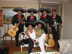Mariachi chile mexico Anuncios gratis para novios en Huechuraba |  Mariachis a domicilio 02-7279788, Grandes serenatas con mariachi chile mexico