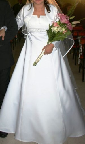 ESTER Anuncios gratis para novios en Quilpu&eacute; |  VENDO VESTIDO DE NOVIA UN SOLO USO TALLA 40, COLOR BLANCO, PRECIO MUY BARATO Y CON ACCESORIOS
