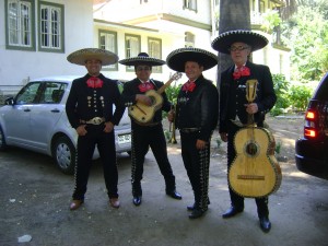 juanito perez Novios y novias en Santiago |  MARIACHI ATODO MEXICO, las mejores serenatas de chile