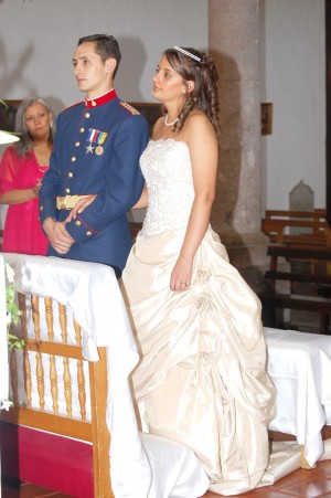 VIVIANA  Novios y novias en Providencia |  LIQUIDO MI VESTIDO DE NOVIA, solo interesadas