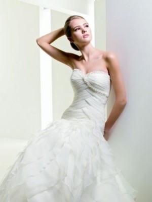 Catalina Novios y novias en Providencia |  Vestido de Novias Pronovias, Modelo Odessa de Manuel Mota