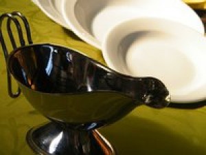 servicios roca Novios y novias en Temuco |  servicios RoCa, arriendo de sillas,mesas,manteles, loza y mucho mas