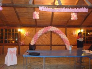 MARGARITA SEGOVIA  Novios y novias en La Florida |  DECORACONES CON GLOBOS, HELIOS, IMPRESOS, CENTROS DE MESA , GLOBOS EN GENERAL 