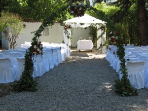 STEFANIA Anuncios gratis para novios en Las Condes |  ARCO DE FLORES, INSTALADO Y DECORADO
