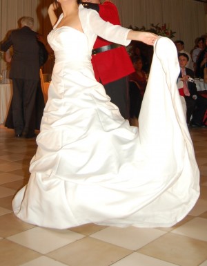 FRANCESCA Anuncios gratis para novios en La Reina |  VESTIDO NOVIA UNA POSTURA, IMPECABLE.