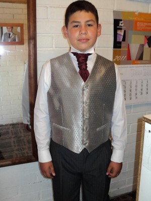 Eduardo Novios y novias en Maipú |  Trajes Niños Bodas, Alta costura para niños