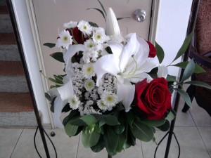 Mauricio Rojas  Novios y novias en Santiago |  ARREGLOS FLORALES SERVICIO A DOMICILIO MAURICIO ROJAS RAMOS DE NOVIA, ARREGLOS FLORALES,RAMOS NOVIA,CAMINOS DE LUZ, DESPACHO DOMICIILIO MAURICIO 