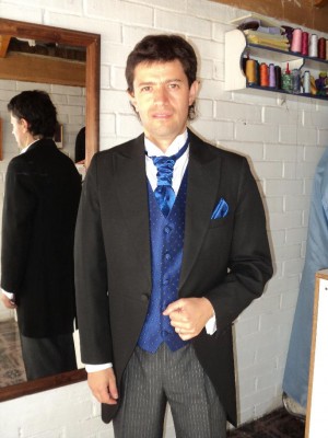 Eduardo Novios y novias en Maipú |  Trajes de novios chaquet, Chaquet desde talla 40 a la 60