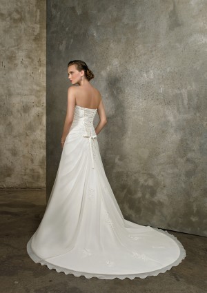 Cynthia Donoso Novios y novias en Santiago |  Vendo Hermoso Vestido , Vestido