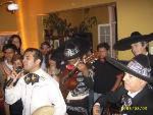 Alejandro Montero Anuncios gratis para novios en Vi&ntilde;a del Mar |  Charro Alejandro Montero y el Mariachi Juarez., Celebre su matrimonio con bellas canciones mexicanas con el Juarez.