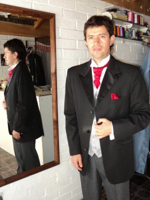 Eduardo Novios y novias en Maipú |  Trajes de novio, Chaquet smoking gillette abrac