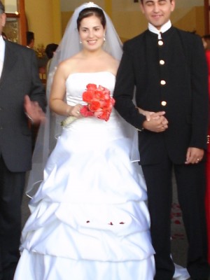 PAULA D&Itilde;AZ Anuncios gratis para novios en Quilpu&eacute; |  Venta de vestido precioso de novia, Vestido de novia usado solo una vez impecable!!!