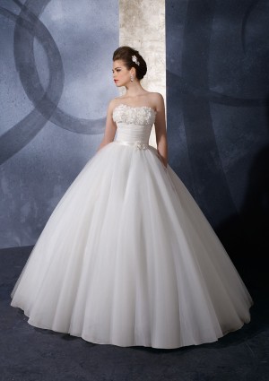 barbara toledo Novios y novias en Santiago |  hermoso vestido de novia + accesorios NUEVO mori lee talla 40 color ivory., $300.000  conversable, sin uso, precio de tienda 380.000 exclusivo.