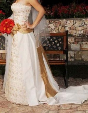 MARIA JOSE GATICA Novios y novias en Providencia |  Vendo Exclusivo Vestido De Novia, Talla 38-40 Ajustable, Diseño de Alta Costura Ximena Olavarria.
