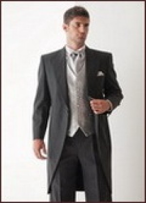 carlos gatica Novios y novias en Providencia |  vendo traje de novio de la casa blanca en perfecto estado, talla 48 a 50 muy bueno y bonito se vende o arrienda 