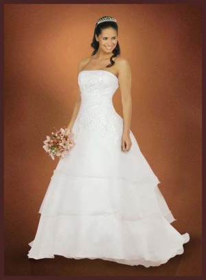 Mar&iacute;a Luisa Anuncios gratis para novios en Las Condes |  VENDO MI HERMOSO VESTIDO DE NOVIA Y EL TRAJE DE NOVIO, Vendo Vestido de Novia Y Traje de Novio Impecables. 