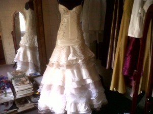 SUSANA PARDO Novios y novias en La Florida |  DISEÑO Y CONFECCIÓN DE VESTIDOS DE NOVIA, FIESTA., CONFECCIÓN A A LA MEDIDA DE VESTIDOS DE NOVIAS