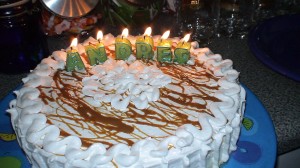 Paula Anuncios gratis para novios en Las Condes |  Velas personalizadas para tortas o pasteles, Velas con letras para tortas o pasteles