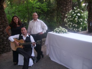 VIRGINIA CARRASCO Novios y novias en Santiago |  MUSICA PARA MATRIMONIOS AZAHAR, desde $ 40.000.-