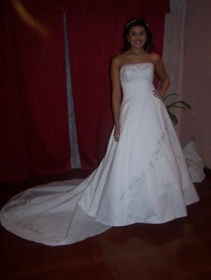 LORENA Novios y novias en Maipú |  ARRIENDO EXCLUSIVOS VESTIDOS DE NOVIA, Vestidos Novia Novios Fiesta Pajes 