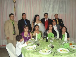  Novios y novias en Santiago |  AMPLIFICACION ILUMINACION FIESTAS EVENTOS MUSICA KARAOKE , Dj amplificación iluminación fiestas matrimonios karaokes cumpleaños 