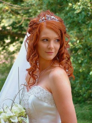 Francisca N&uacute;&ntilde;ez Novios y novias en Santiago |  peinado de novias, maquillaje, manicure a domicilio, bajos precios!, catálogo con más de 100 peinados a tu elección.