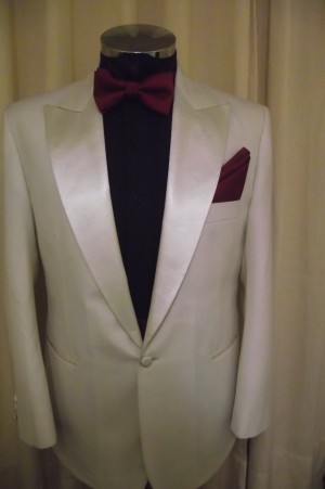 Mary Andree Novios y novias en Santiago |  Arriendo trajes de novios, Novios