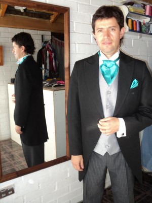 Eduardo Novios y novias en Maipú |  Trajes novio Santiago, Trajes bodas region metropolitana