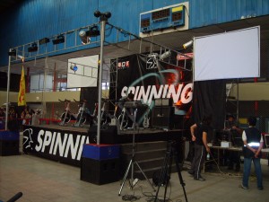 rzproducciones Novios y novias en Santiago |  dj y animador para matrimonios, amplificacion,luces, karaoke