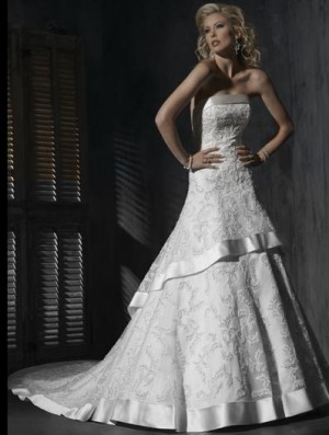 Odali Valenzuela Schuler Anuncios gratis para novios en Las Condes |  Vendo mi precioso vestido original Maggie Sottero Original, Modelo Evangelina