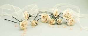 LyubIra Novios y novias en Santiago |  Accesorios de arcilla polimérica para pelo , Diseños exclusivos,modelos y colores a pedido.