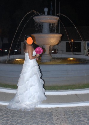 Soledad Novios y novias en Providencia |  Vendo precioso vestido de novia, una vez usado, Como nuevo, talla 42 ajustable con corse en la espalda