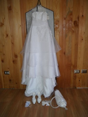 ALEJANDRA ORTEGA Anuncios gratis para novios en Chill&aacute;n |  VESTIDO DE NOVIA NUEVO, MODELO MACARENA LA CASA BLANCA