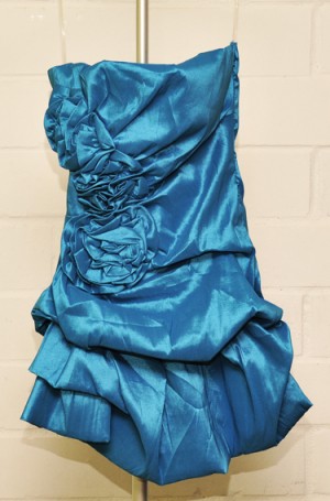 Soffy Novios y novias en Santiago |  HERMOSO VESTIDO JUVENIL COLOR TURQUESA, TOTALMENTE NUEVO SIN USO