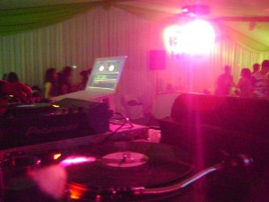 even producciones Anuncios gratis para novios en Las Condes |  djs musica para fiestas matrimonios bodas sonido iluminacion, fiestas eventos cumplea&ntilde;os amplificacion iluminacion
