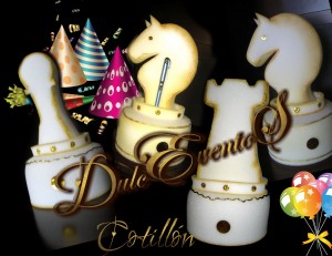 Ana Mar&iacute;a Novios y novias en Santiago |  Cotillón de Espuma Dulceventos, Gorros de Espuma