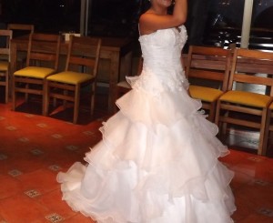 Natalia bustos Anuncios gratis para novios en Osorno |  Vestido de Novia importado talla 40, Vestido de Novia importado