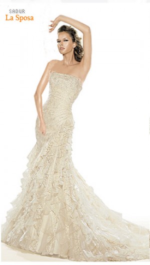 Trinidad Anuncios gratis para novios en Providencia |  Vestido de novias, precioso, limpio incluye falso, colecci&oacute;n La Sposa, reajustable en miyaray palma