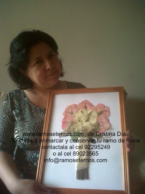 http://www.ramoseternos.com Anuncios gratis para novios en Vitacura |  Para que botar tu ramos de novia, llama a Cristina Diaz especialista en , enmarcar tu recuerdo floral en http://www.ramoseternos.com
