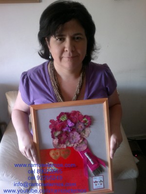 cristina Diaz Novios y novias en Vitacura |  Una genial idea de Cristina Diaz , tu ramo de novia enmarcado en un cuadro, conserva tu ramo de novia toda la vida http://www.ramoseternos.com